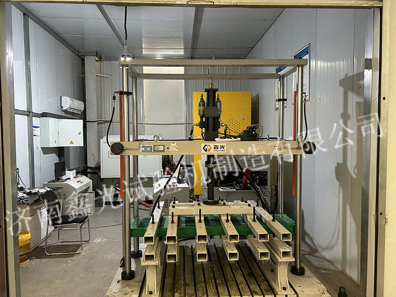 声屏障疲劳试验机